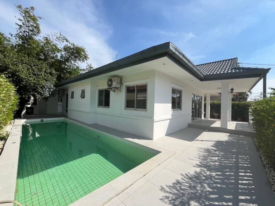 picture Luxury Pool Villa for sale in Pattaya East - 2/12