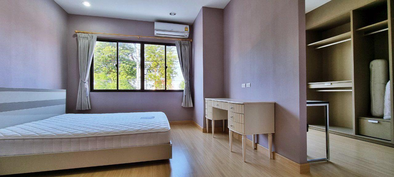 picture 2-Storey House in East Pattaya for Sale - 9/20