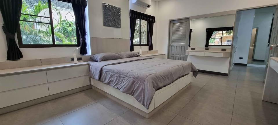 รูป Private Pool Villa Three Bedrooms for Sale in Mabprachan - รูปที่ 12/20
