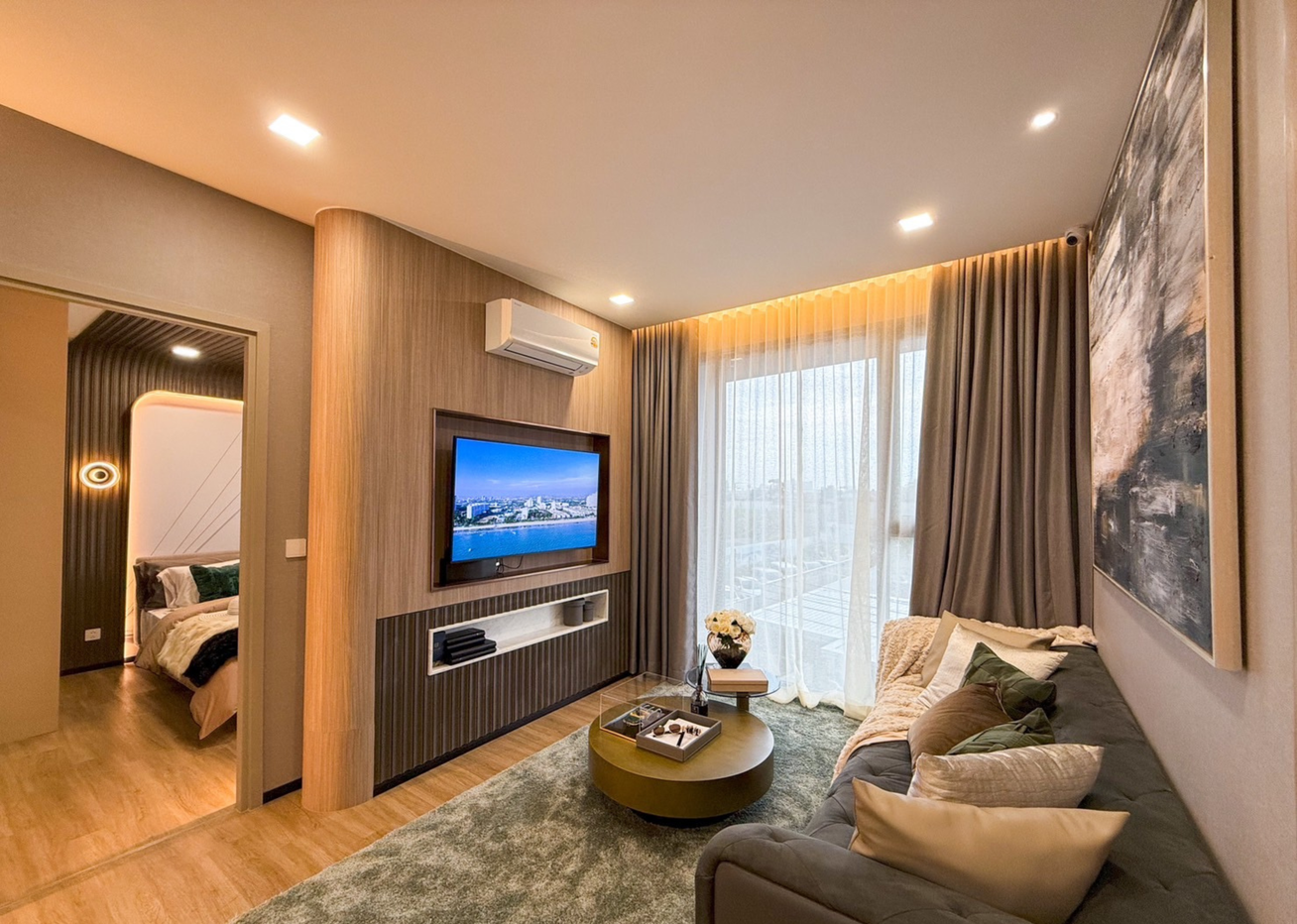 picture Aquarous Jomtien Pattaya 2-Bedroom Executive for Sale - 5/18