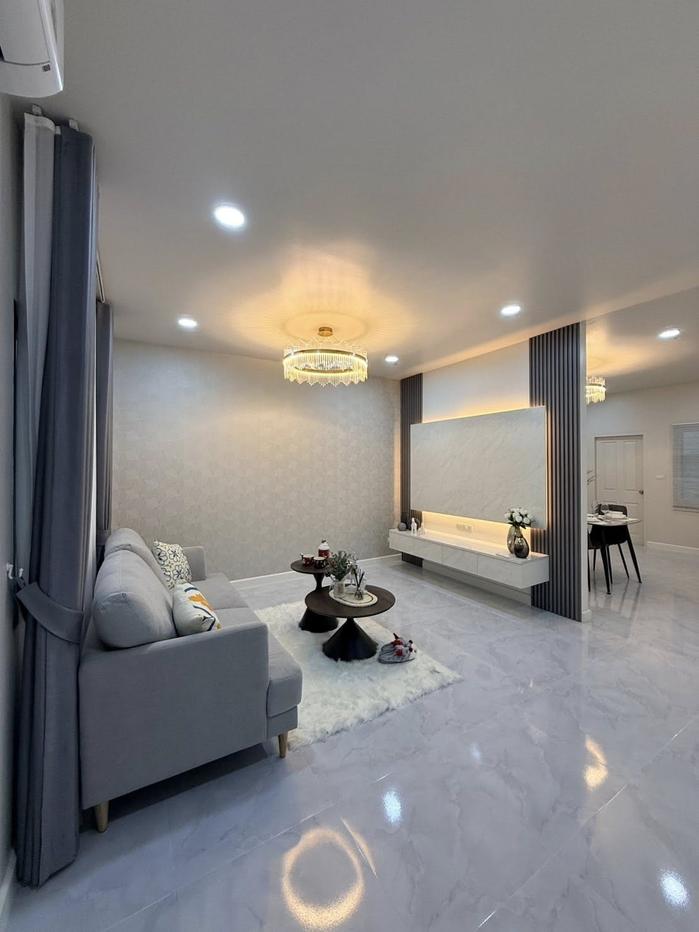 รูป 2-Storey Townhouse for Sale in Siam Country Club - รูปที่ 4/18