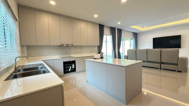 picture 3 Bedrooms Single House in Huay Yai for Sale - 4/8