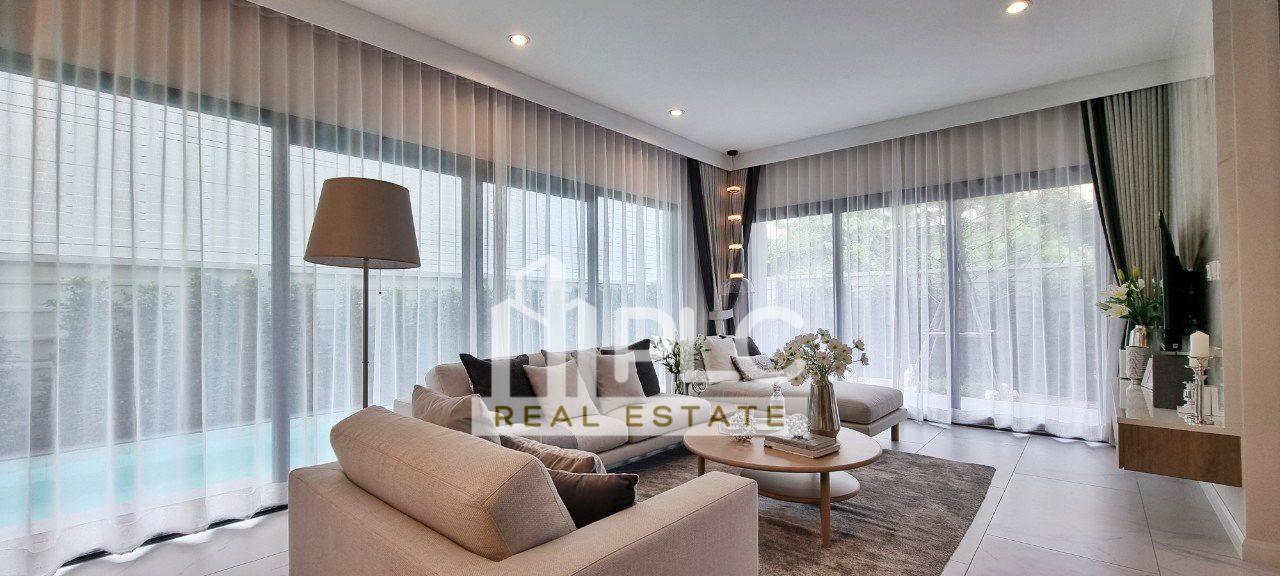รูป The Lavish 4 Bedrooms Villa for Sale - รูปที่ 3/23