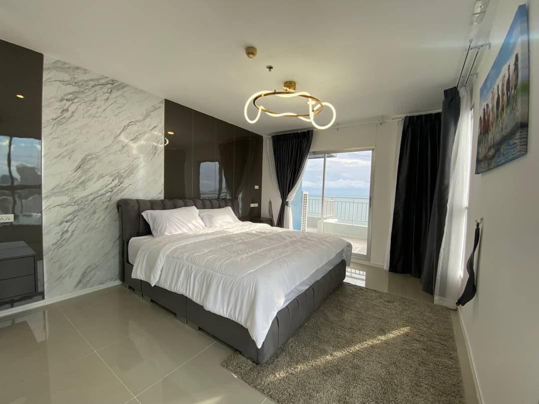 picture Lumpini Jomtien 3-Bedroom Condo for Sale with Direct Sea View - 8/17
