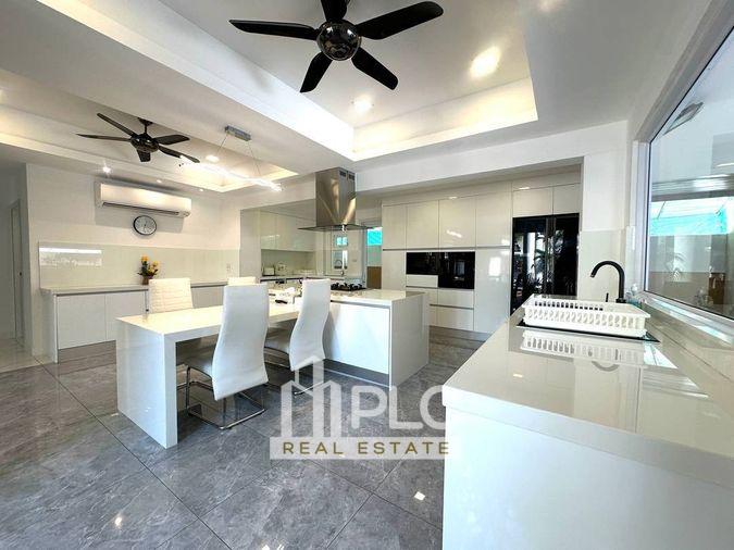 picture Luxury Pool Villa for Sale – South Pattaya - 8/16