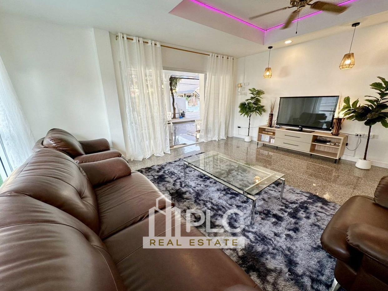 picture 5 Bedrooms Pool Villa for Rent in Jomtien - 2/15