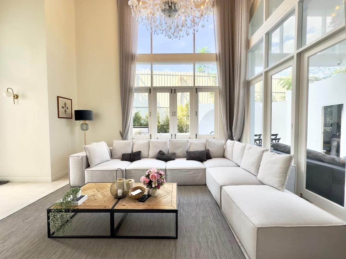 รูป 5 Bedrooms Beachfront House in Na Jomtien for Rent - รูปที่ 4/15