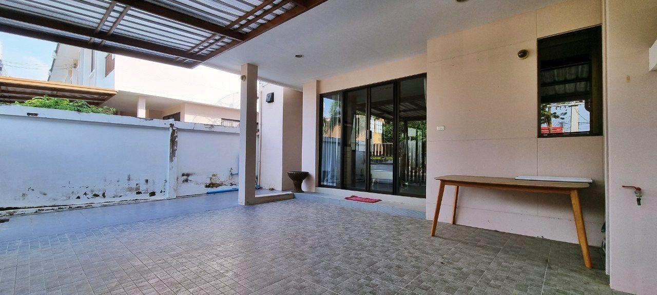 picture 2-Storey House in East Pattaya for Sale - 16/20