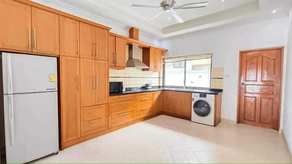 picture 3 Bedrooms Pool Villa in Jomtien for Sale - 4/8