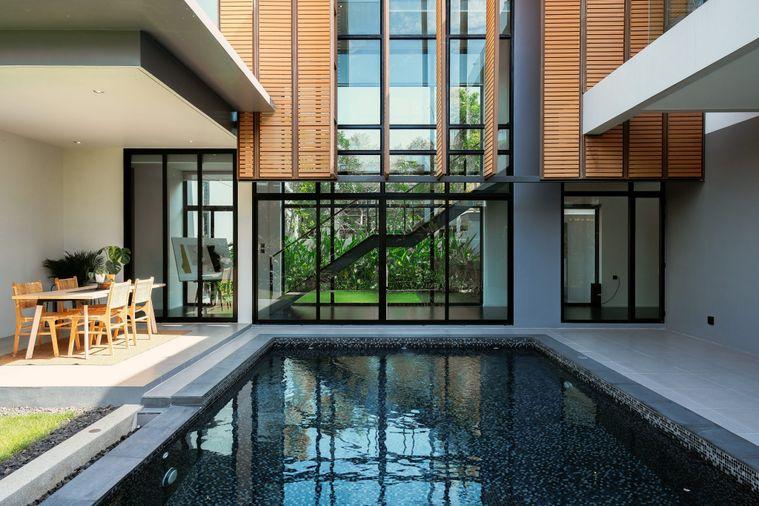 picture Modern 2-Storey Pool Villa for Sale in East Pattaya - 1/12
