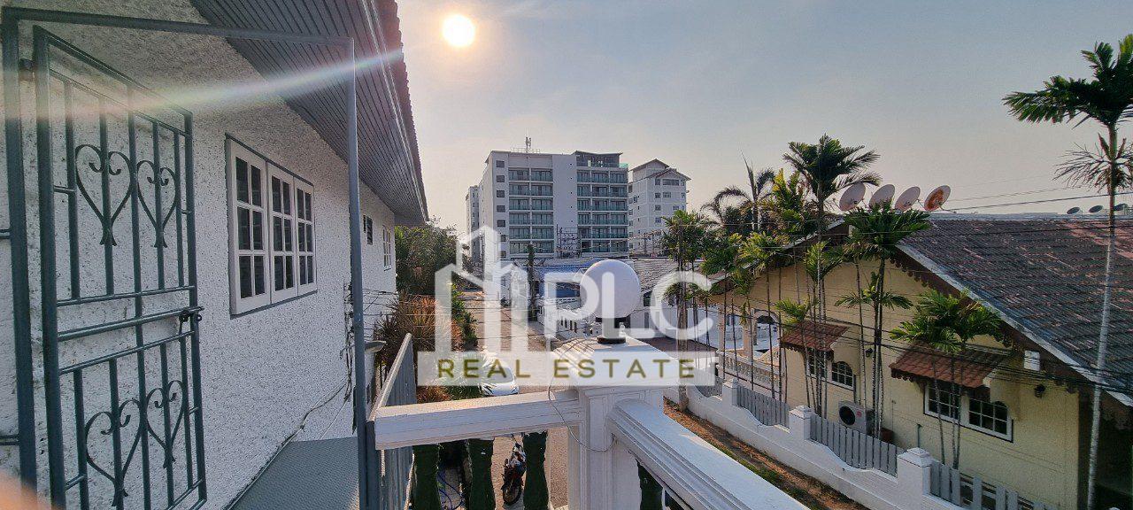 picture 7 Bedrooms Pool Villa in Jomtien for Rent - 28/30