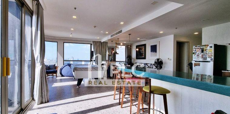 picture Aeras Beachfront 3 Bedrooms for Sale - 2/20