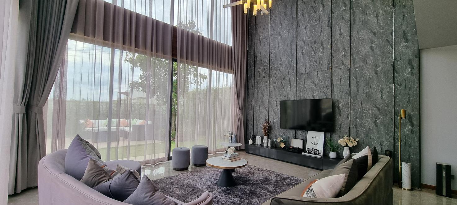 รูป Luxury 4-Bedroom Pool Villa for Sale in Thung Klom-Tan Man - รูปที่ 4/19