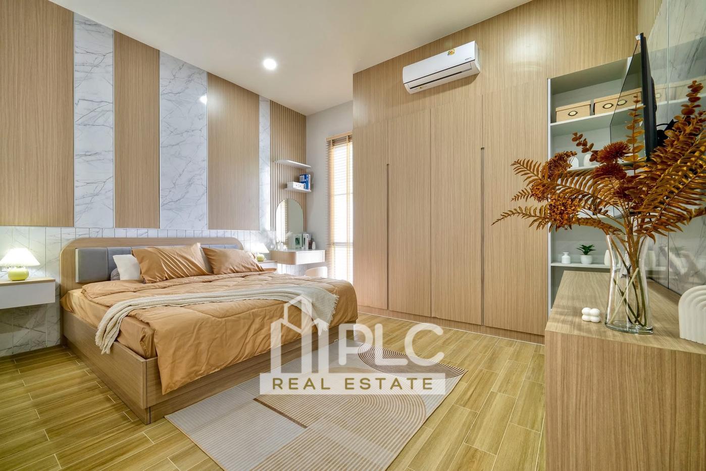 picture Nordic-Inspired 4-Bedroom Pool Villa for Sale - 8/16