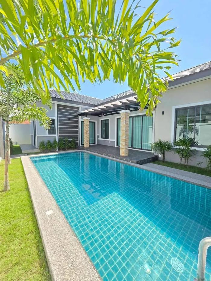 รูป Luxury Pool Villa for Sale in Huay Yai - รูปที่ 1/21