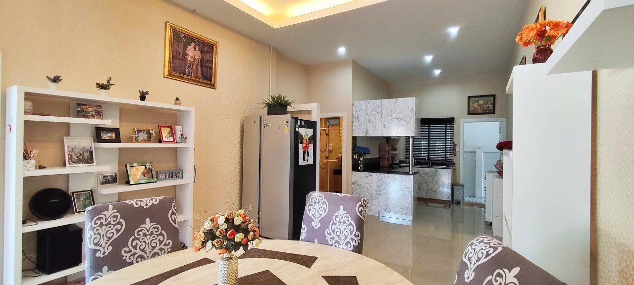 picture 3 Bedrooms Pool Villa in Huay Yai for Sale - 7/24