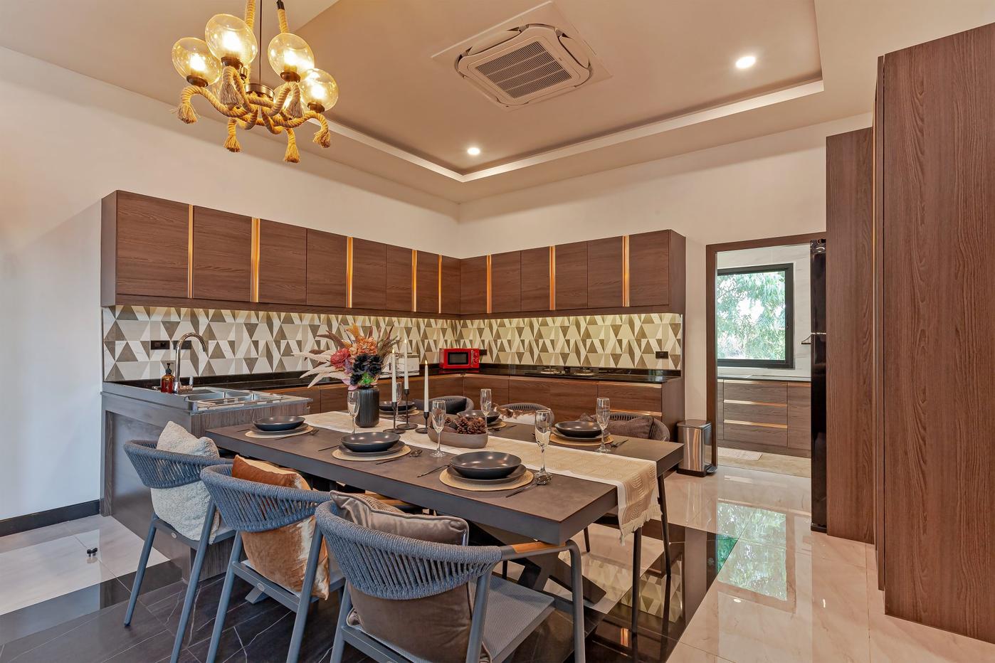 รูป 5 Bedrooms Pool Villa in Huay Yai for Rent - รูปที่ 12/24