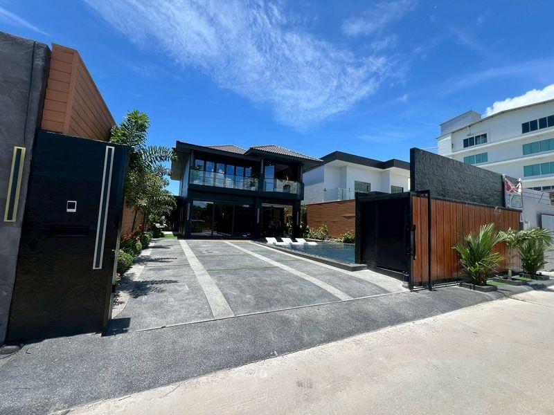 รูป Luxury Pool Villa for Sale in Jomtien - รูปที่ 1/10