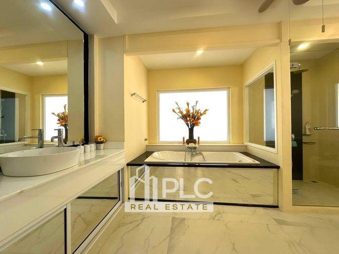 picture Luxury Pool Villa for Sale – South Pattaya - 16/16