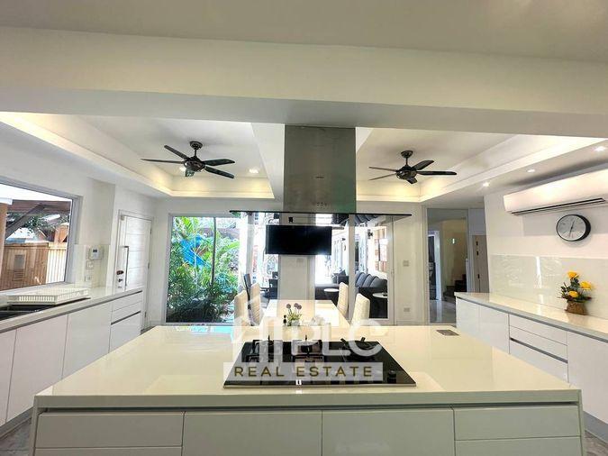 picture Luxury Pool Villa for Sale – South Pattaya - 7/16