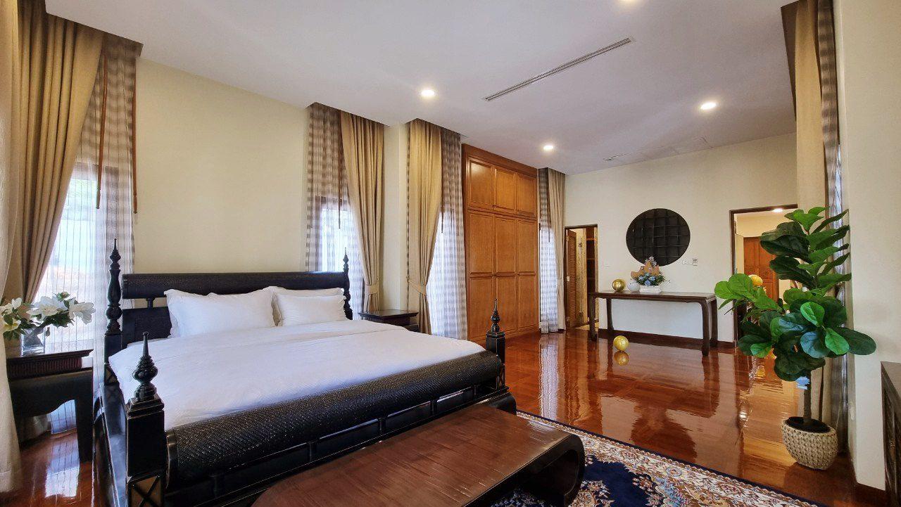 picture View Talay Marina 2 Bedrooms for Sale - 12/19