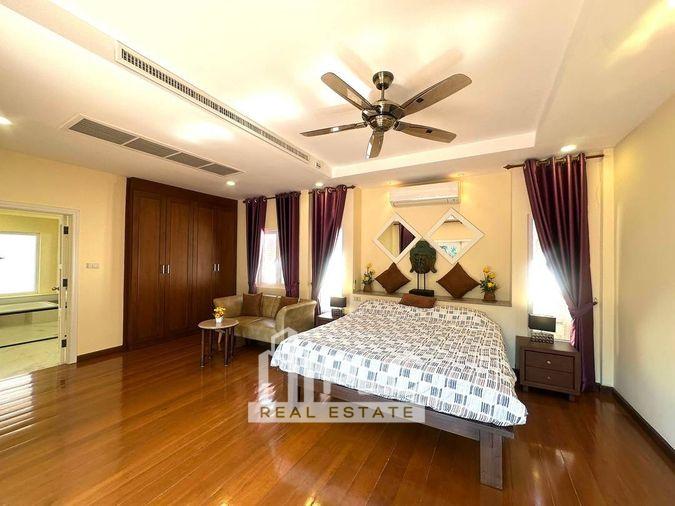 picture Luxury Pool Villa for Sale – South Pattaya - 13/16
