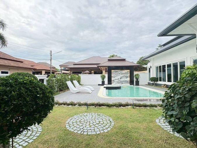 picture Luxury pool villa for rent in Pattaya, Nong Prue, Bang Lamung, Chonburi - 3/11