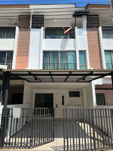 รูป ทาวน์เฮ้าส์ให้เช่า 📍 The Private Sukhumvit-Bangchak 📍 3 ห้องนอน 4 ห้องน้ำ ใกล้ทางด่วนสุขุมวิท 62 - รูปที่ 2/11