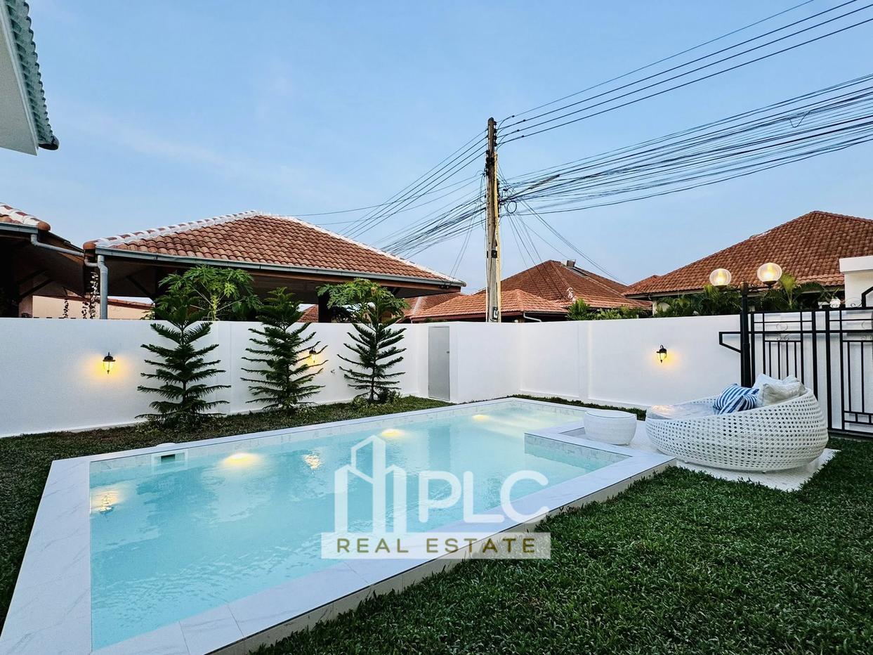 picture Spacious 3-Bedroom Pool Villa for Rent in Nern Plubwan - 2/17