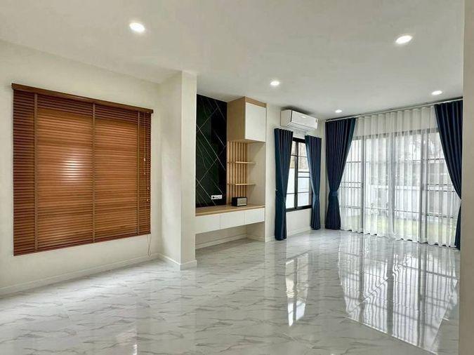 รูป ขายบ้านเดี่ยว 2 ชั้น  กลางเมืองศรีราชา ทำเลดีมาก ใกล้แหล่งชุมชน  - รูปที่ 3/16