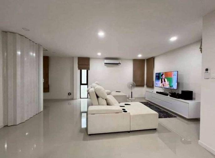 รูป บ้านเดี่ยวให้เช่า 2 ชั้น หลังมุม โซนห้วยใหญ่ พัทยา บางละมุง ชลบุรี  - รูปที่ 5/18