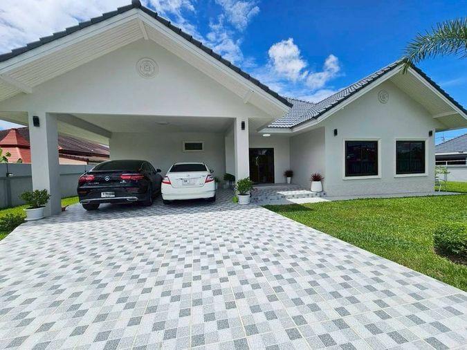 picture Luxury pool villa for sale in Bang Saray area, fully furnished, move in Ready - 2/17