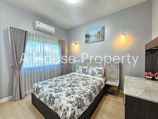 picture Luxury pool villa for sale in Bang Saray area, fully furnished, move in Ready - 13/17