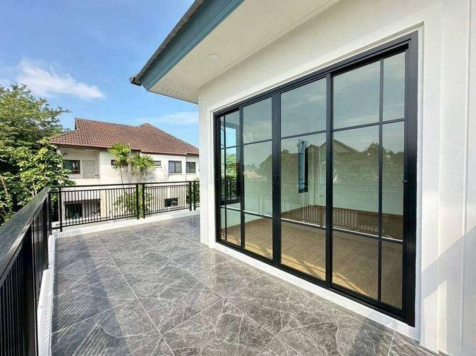 รูป ขายบ้านเดี่ยว 2 ชั้น  กลางเมืองศรีราชา ทำเลดีมาก ใกล้แหล่งชุมชน  - รูปที่ 12/16