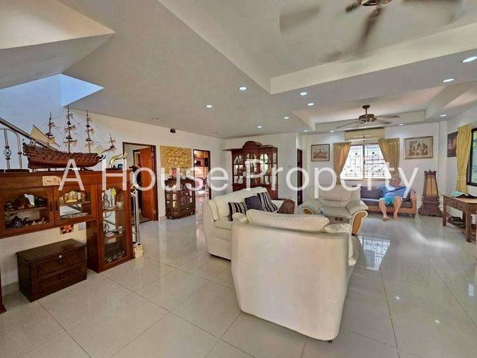 picture Second-hand detached house for sale, Ek Mongkol Village 2, Jomtien, Pattaya, Chonburi - 2/19