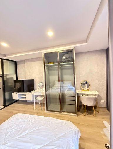picture Soho Ratchada. Studio 26sqm. Line id: @pfagent - 2/4