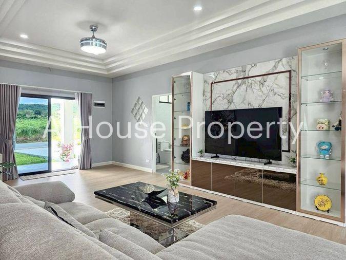 picture Luxury pool villa for sale in Bang Saray area, fully furnished, move in Ready - 5/17