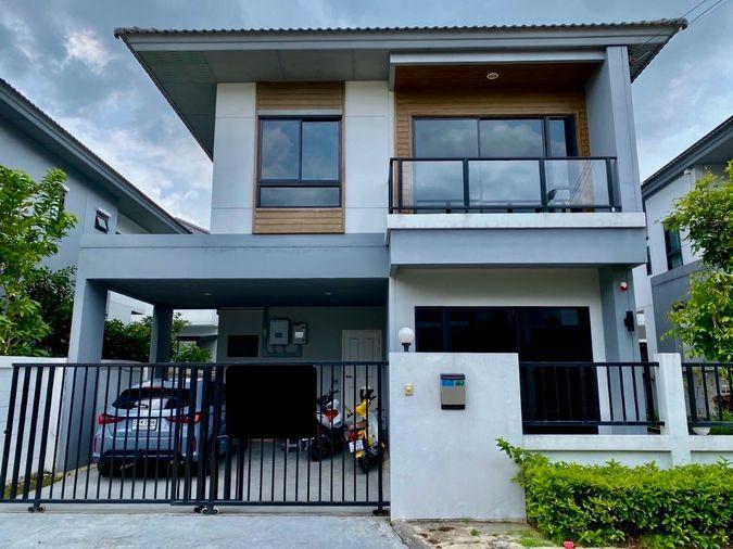 รูป 🏡 ขายบ้านแฝด 2 ชั้น เสนาพาร์ค วิลล์ รามอินทรา – วงแหวน บ้านพร้อมอยู่ ทำเลดี หน้าบ้านทิศใต้ มี Solar Cell ประหยัดค่าไฟ - รูปที่ 2/24