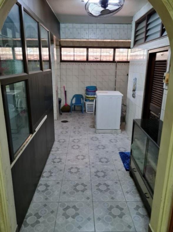 รูป พื้นที่ใช้สอยเยอะ ใกล้ศิริราช mrt ไฟฉาย ซอยพรานนก 6 - รูปที่ 7/17
