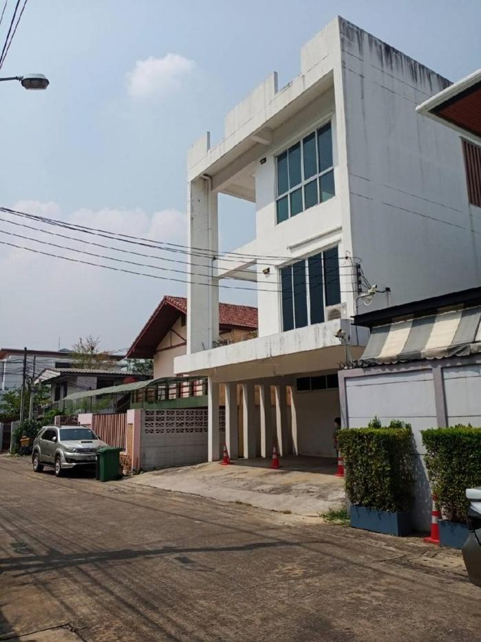 รูป ทำเลดี ใจกลางเมือง ทะลุออกได้หลายเส้นทาง โฮมออฟฟิศ ซอยเพชรบุรี 47 ศูนย์วิจัย - รูปที่ 1/10