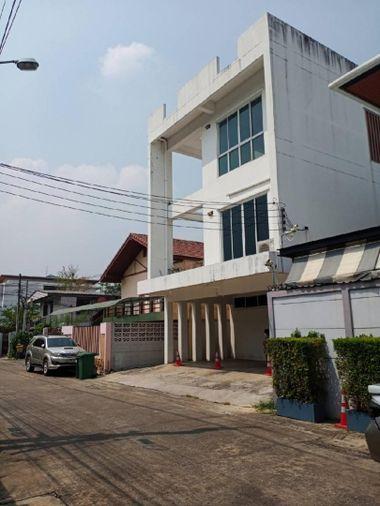 รูป ทำเลดี ใจกลางเมือง ทะลุออกได้หลายเส้นทาง โฮมออฟฟิศ ซอยเพชรบุรี 47 ศูนย์วิจัย - รูปที่ 1/10