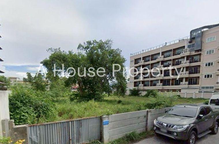 picture Beautiful land plot for sale, next to the sea, Jomtien, Bang Lamung, Chonburi - 4/10