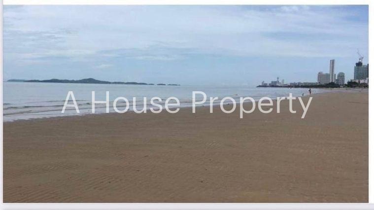 picture Land for sale next to the sea, beautiful plot, prime location, Na Jomtien Beach, Pattaya - 1/10