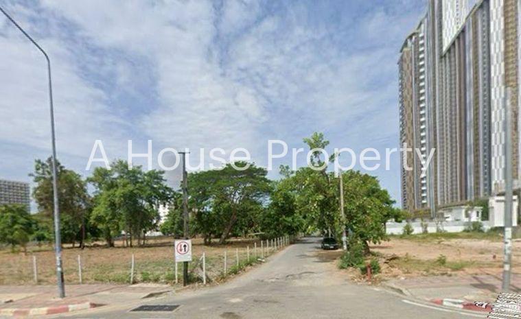 picture Beautiful land plot for sale, next to the sea, Jomtien, Bang Lamung, Chonburi - 3/10