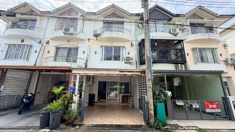 รูป ✨ พร้อมขาย ! ขายทาวน์โฮม 3 ชั้น — Supalai Ville รัชดาภิเษก 32 ทำเลใจกลางเมือง เดินทางสะดวก ใกล้ ม.ราชภัฏจันทรเกษม / ม.เกษตรศาสตร์ - รูปที่ 1/32