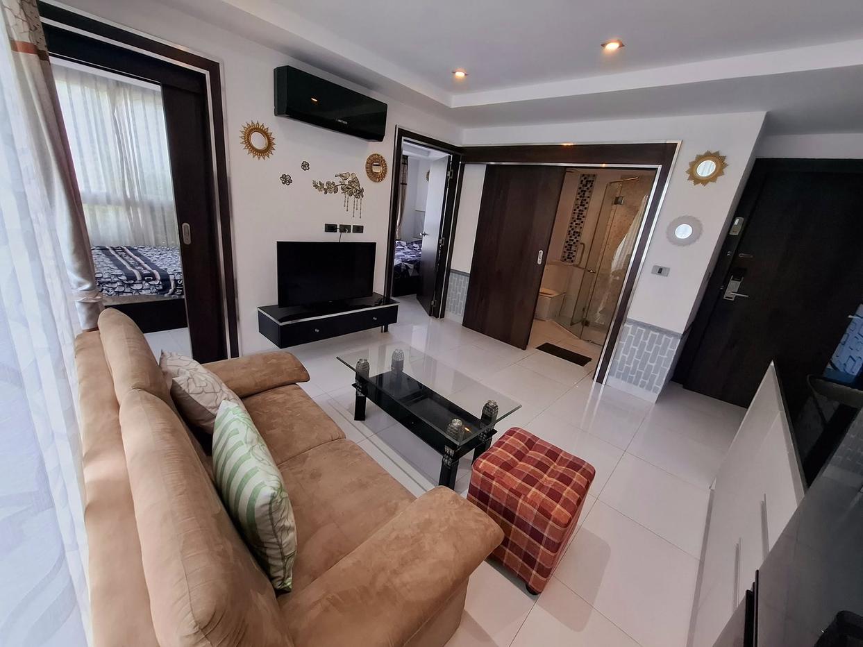 รูป Modern 2-Bedroom Condo for Sale in Serenity Condominium - รูปที่ 5/13