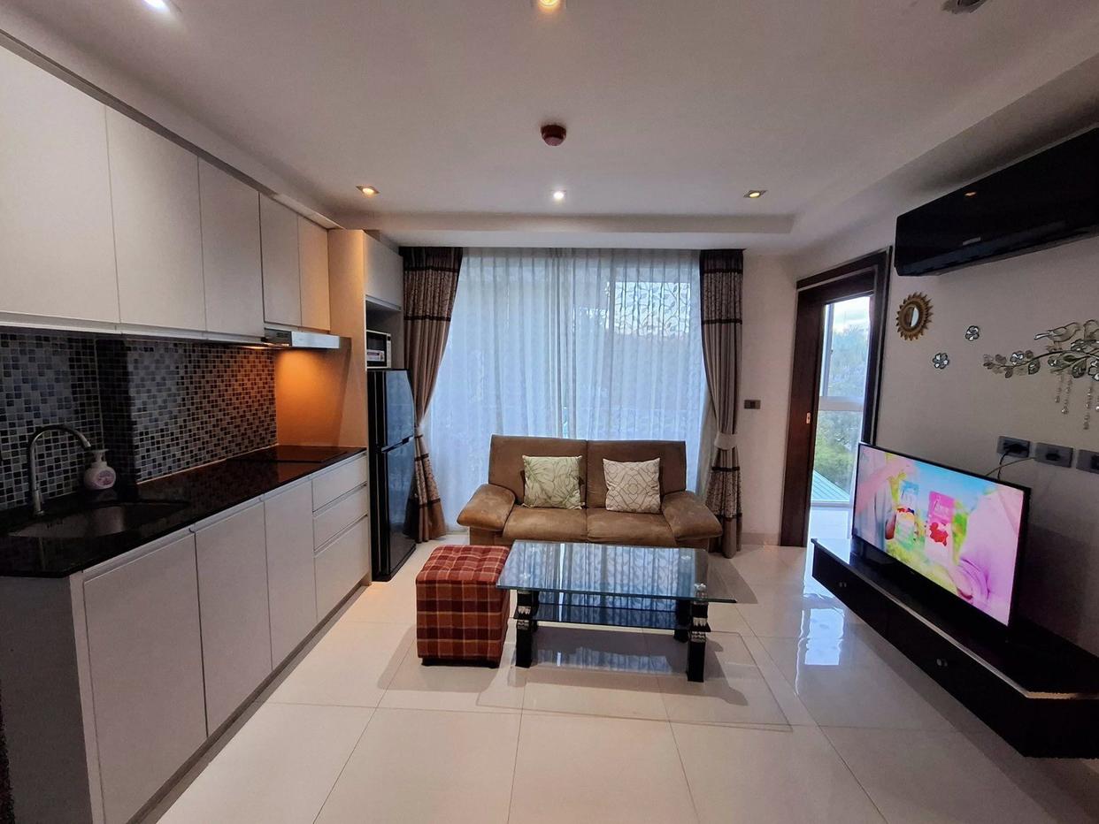 รูป Modern 2-Bedroom Condo for Rent in Serenity Condominium - รูปที่ 2/13