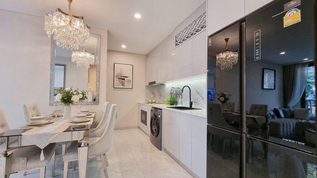 picture Copacabana Coral Reef 2 Bedrooms for Sale - 6/17