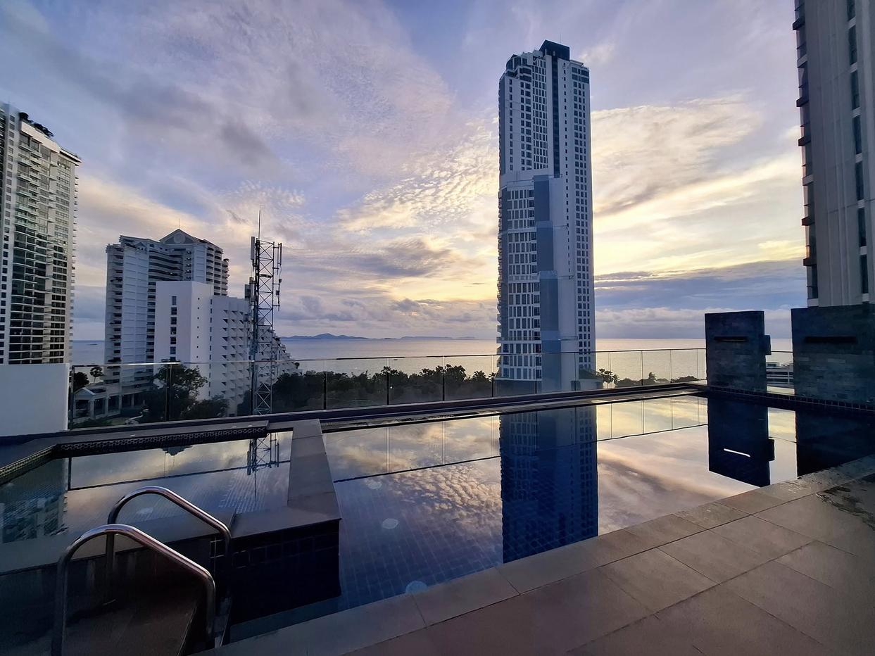 รูป Modern 2-Bedroom Condo for Sale in Serenity Condominium - รูปที่ 13/13
