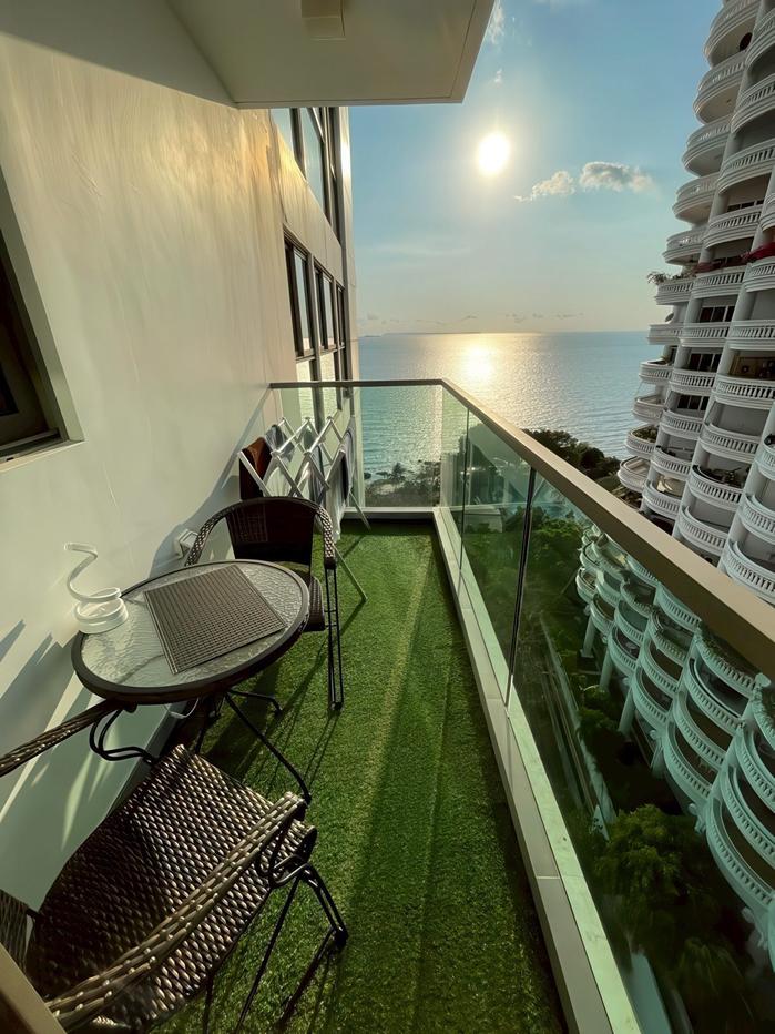 picture Wongamat Tower Condo Studio for Sale - 3/5
